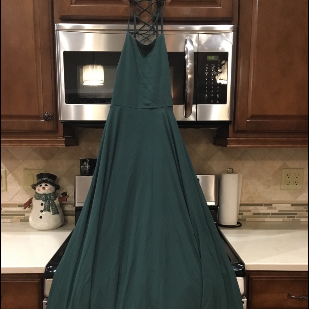 bridesmaid dress worn once. Perfect condition